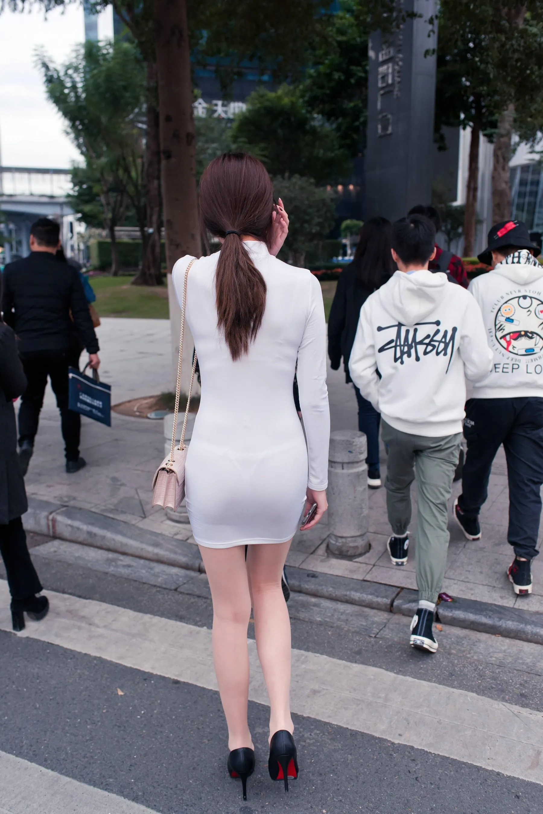 [魔镜街拍] NO.103 谍杀风云 短裙肉丝女杀手婷婷·的行动终局篇 [420P]插图7